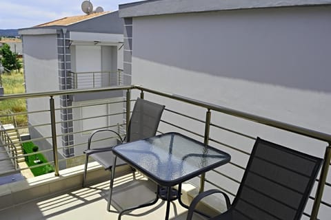 Colibri Apartment in Halkidiki