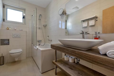 Studio apartment with a seaview Apartment in Tučepi