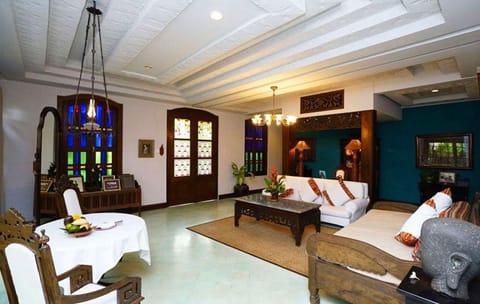 Walter Spies Pavilion-Breakfast#HTB Villa in North Kuta