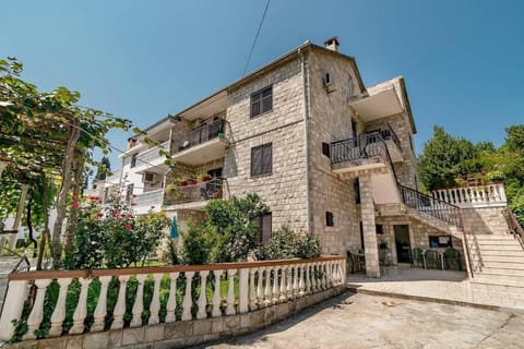 Triple Room with Sea View Apartment in Dubrovnik-Neretva County