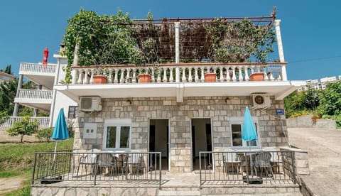 Studio with balcony Apartments Bonaca Apartment in Dubrovnik-Neretva County
