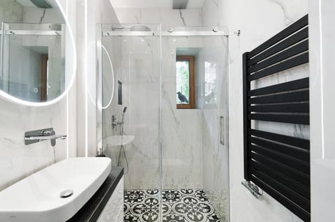 Stay in a spacious place near the Cracow centre Apartment in Krakow