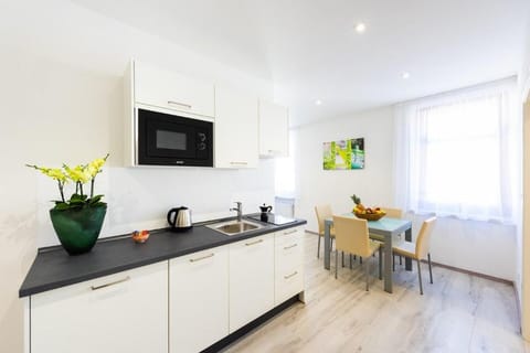 Lara's Guesthouse - Apartment Lara Apartment in Merano