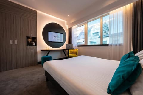 Nemea Appart Hotel Paris Levallois Apartment hotel in Levallois-Perret