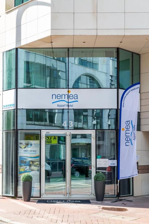 Nemea Appart Hotel Paris Levallois Apartment hotel in Levallois-Perret
