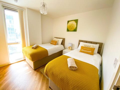 Dakota Apartment #41 - City Centre - Free Parking Apartment in Milton Keynes