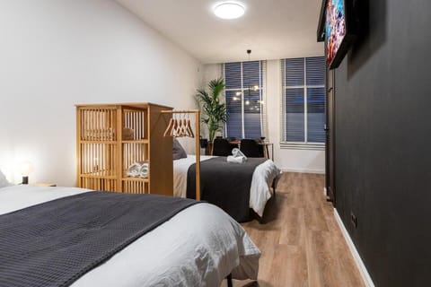 Hidden Pearl of Schevening Beach "The black swan" Apartment in The Hague