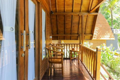 Twin Bed Room- Nyuh Gading Bungalow - Nusa Penida Vacation rental in Nusapenida