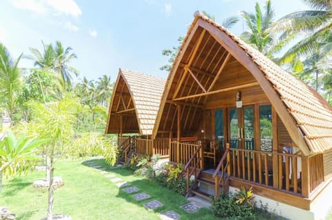 Twin Bed Room- Nyuh Gading Bungalow - Nusa Penida Vacation rental in Nusapenida