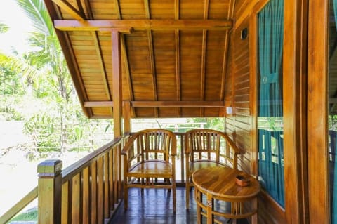 Twin Bed Room- Nyuh Gading Bungalow - Nusa Penida Vacation rental in Nusapenida