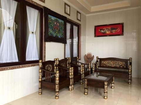 Double Bedroom at Ratna House Ubud Vacation rental in Ubud