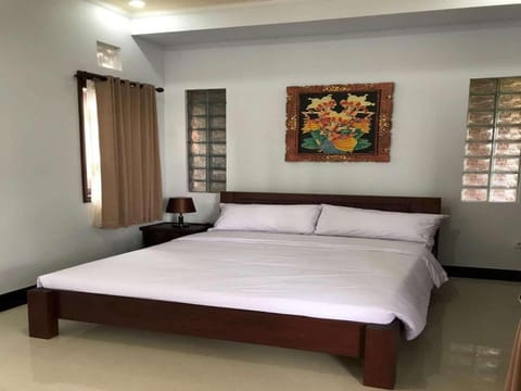 Double Bedroom room only at Ratna House Ubud Vacation rental in Ubud