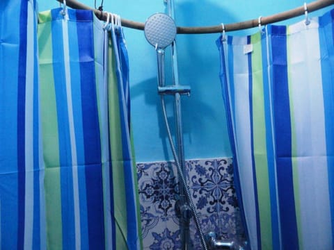 Legong Room Sharing Kitchen for 1person Vacation rental in Ubud