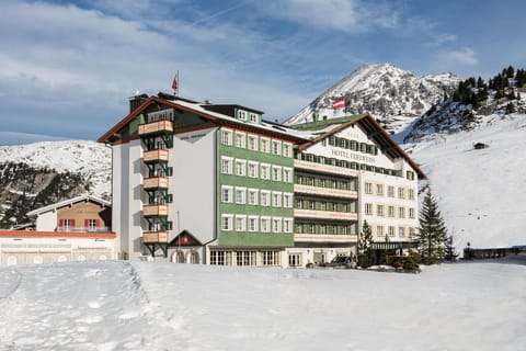 Hotel Edelweiss Hotel in Lech