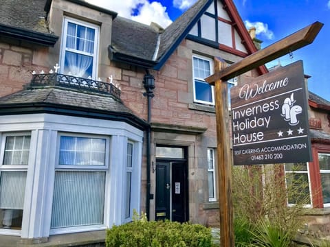 Inverness Holiday House Hotel in Inverness