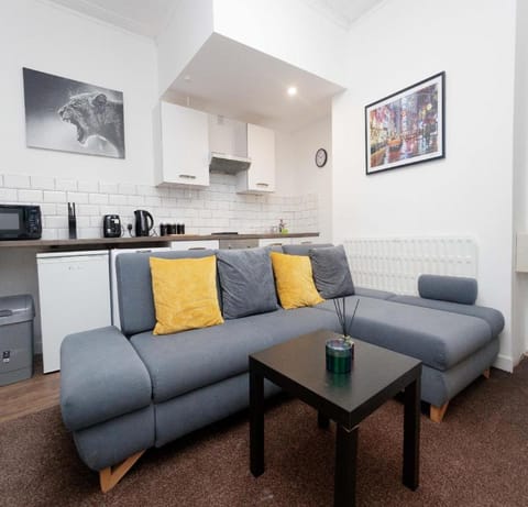Kirkstall House Apartment in Leeds