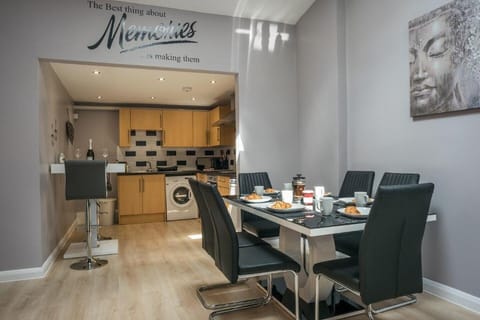 Cheltenham luxury central 2 bed apartment. Apartment in Cheltenham