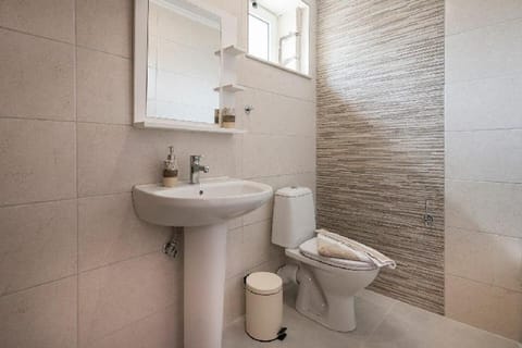 Apartment on the sea, Platanias , Chania, Crete Apartment in Platanias