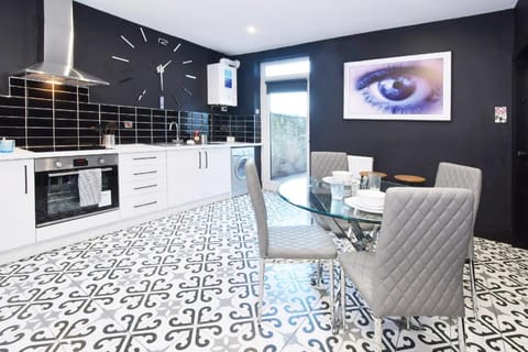 Townhouse @ Henry Street Crewe Hotel in Crewe