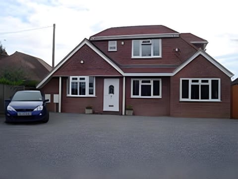 Frome Dale Hotel in Wool