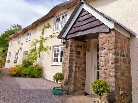 Fernside Cottage Hotel in North Devon District