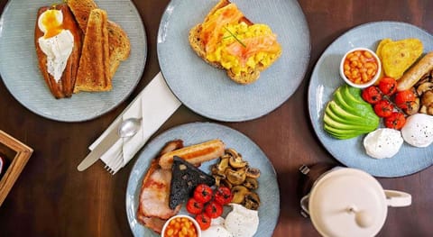 The Endeavour Restaurant with rooms Apartment in High Street