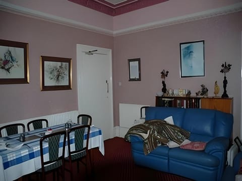 Eglinton Guest House Hotel in Ayr