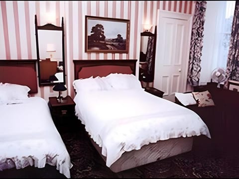 Eglinton Guest House Hotel in Ayr