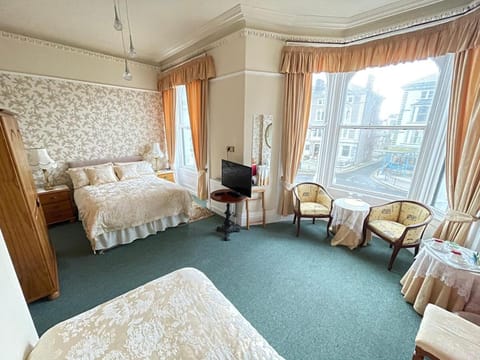 White Court Llandudno Bed and Breakfast in Llandudno