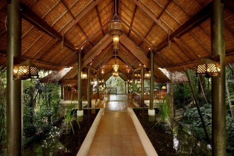 Khaolak Paradise Resort Hotel in Khuekkhak