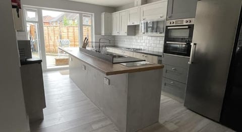 Cranmore Guest House Hotel in Shirley