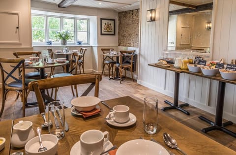 The Crown Inn Inn in Huntingdonshire District