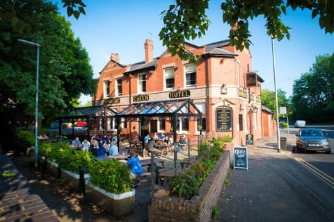 Bowling Green Inn in Stretford