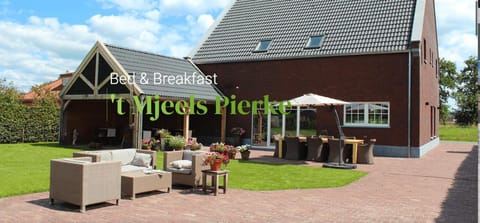 B&B 't Mjeels Pierke Bed and Breakfast in Breda