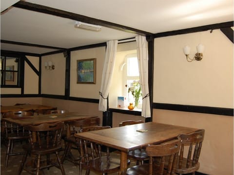 The Tradesmans Arms Hotel in Teignbridge