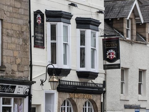 The Tavern - Steakhouse and Lodge Inn in Alnwick