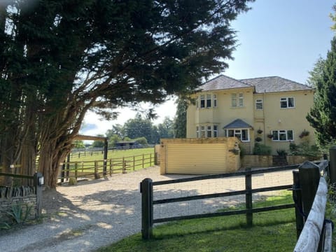 Sunny Nest Hotel in Bourton-on-the-Water