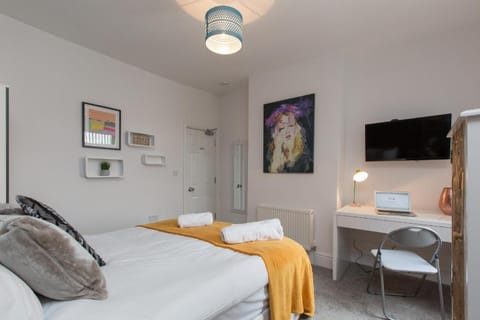 Townhouse @ 130 West Street Crewe Hotel in Crewe