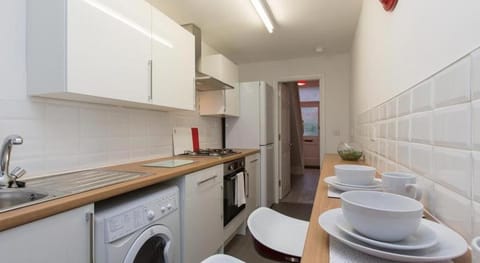 TownHouse @166 Ruskin Rd Hotel in Crewe