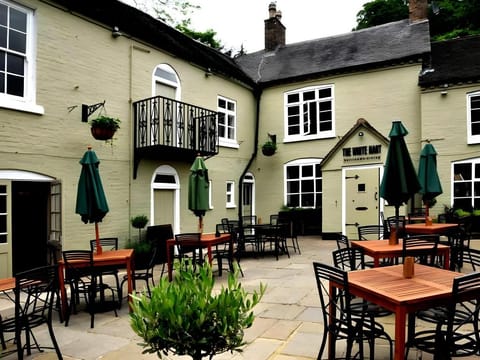 White Hart Cafe Bar & Bistro Hotel in Telford