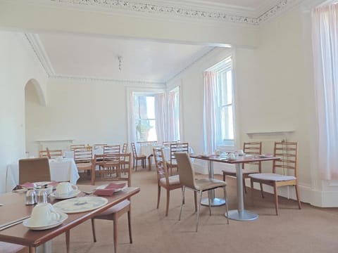 Waverley Hotel Hotel in Nairn