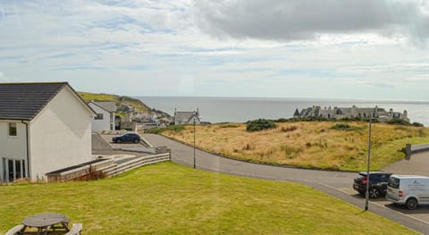 Self Catering at The Fairways Apartment in England