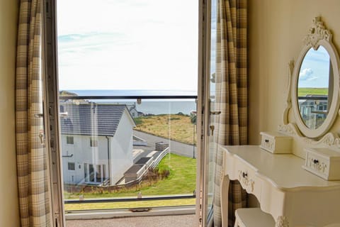 Self Catering at The Fairways Apartment in England