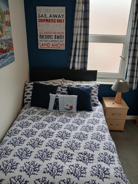 Rowntree Seaview Holiday Flats small double room with no view Vacation rental in Bridlington