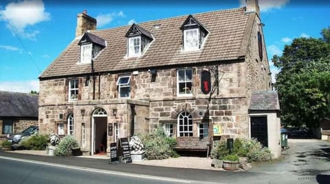 Red Lion Inn Bed and Breakfast in England