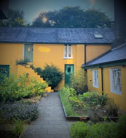 Roundwood House Country House in Co. Tipperary, Ireland