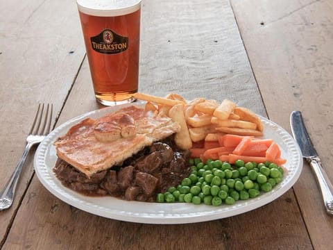 The Olde Peculiar Inn in East Staffordshire District