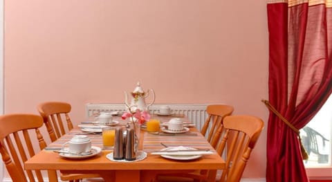 The Warren Guest House Bed and Breakfast in Carlisle