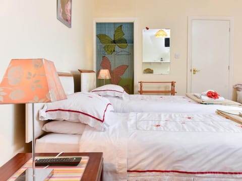 The Warren Guest House Bed and Breakfast in Carlisle