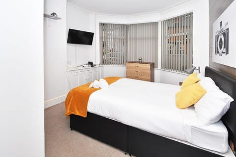 Townhouse @ Lord Street Crewe Bed and Breakfast in Crewe